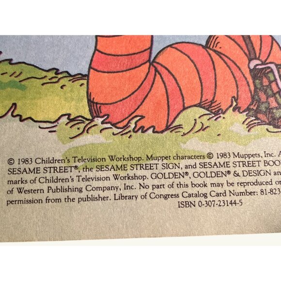 Sesame Street Muppets The City Worm And The Country Worm Book By Linda Hayward - Picture 4 of 11